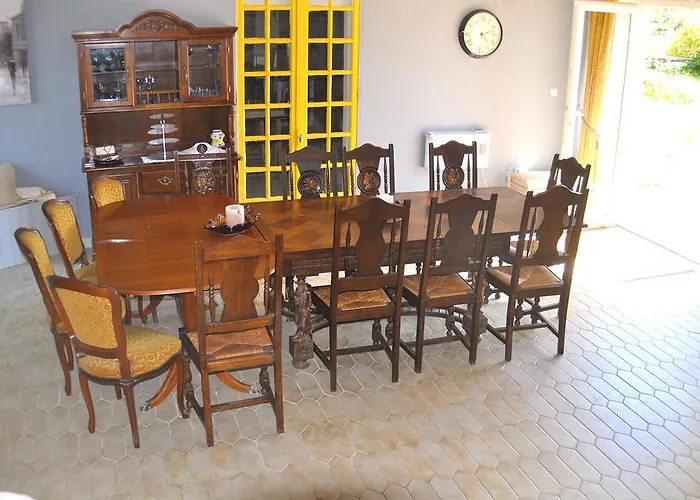 ホテル La Grande Metairie